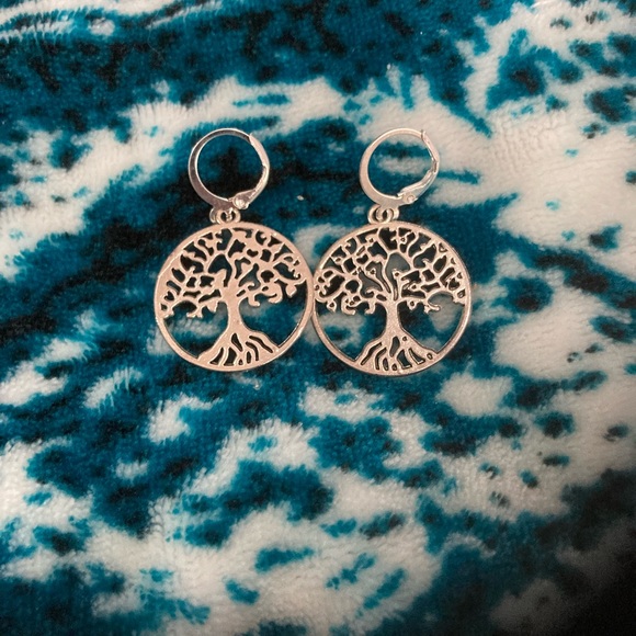 Jewelry - SALE Silver metal alloy tree of life earrings